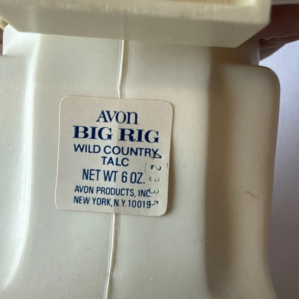 Vintage Avon Big Rig Truck After Shave & Talc Set FULL With Box 1970s Decanter